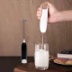 Портативний ручний капучинатор з роботою від батарейок Milk Frother Бездротовий спінювач для молока